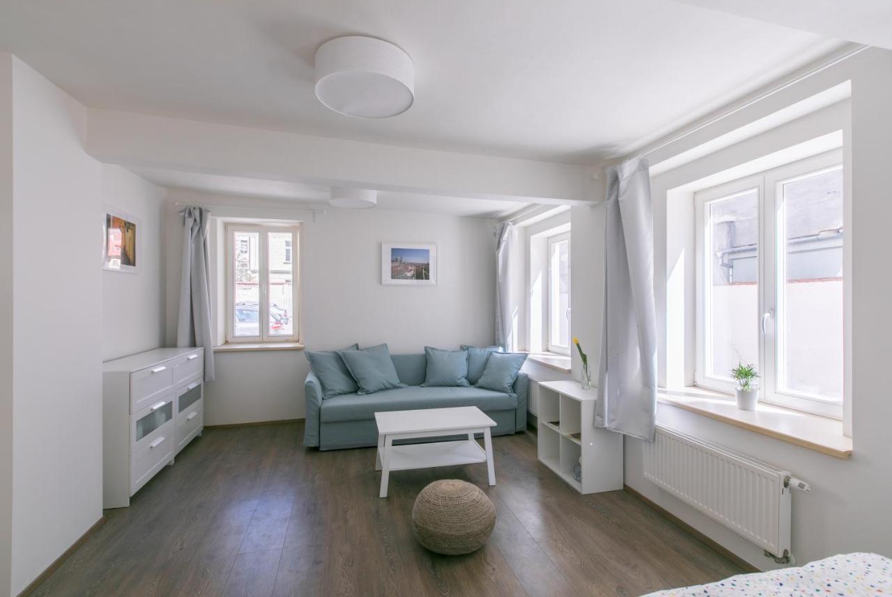 Cozy Apartment In Quiet Courtyard Near Charles Bridge Πράγα Εξωτερικό φωτογραφία
